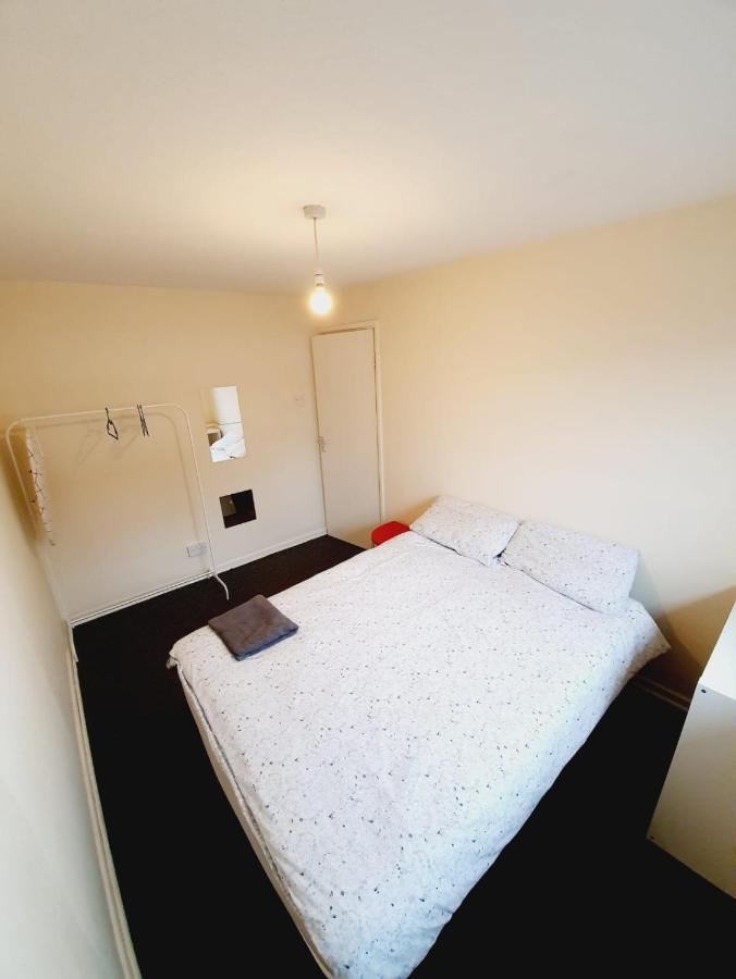 Rayleigh Town Centre 3 Bedroom Apartment المظهر الخارجي الصورة